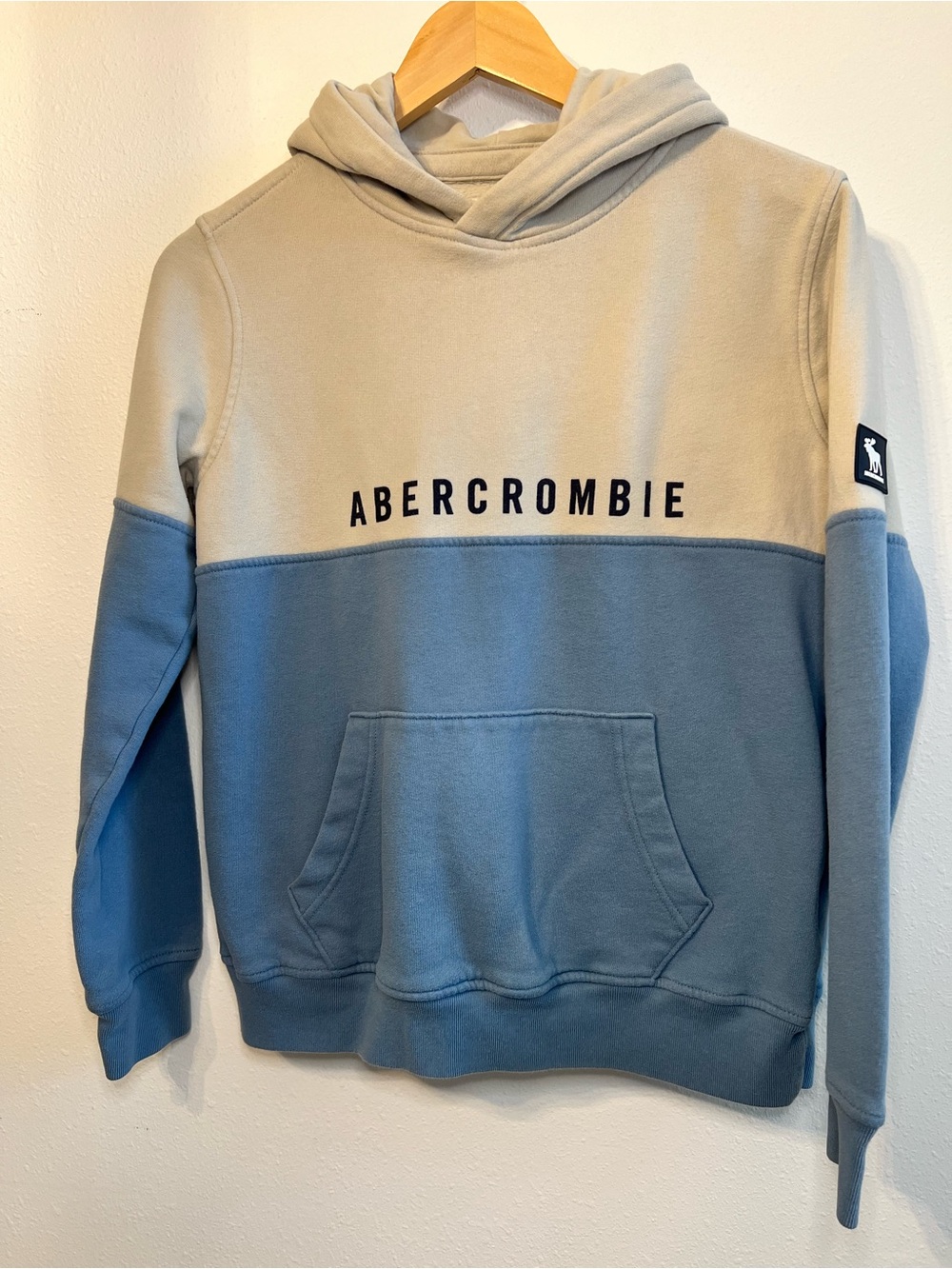 Abercrombie Kids Colorblock Pullover Hoodie Slate Blue Tan Size 13/14